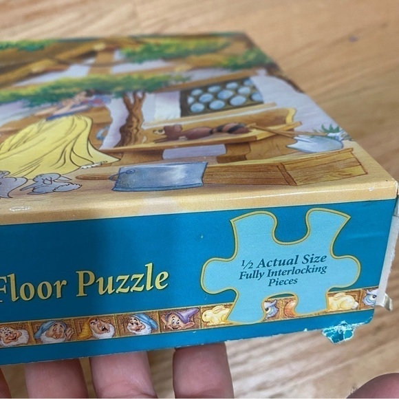 Vintage Snow White 63 Piece Puzzle Disney Kids Toy - Picture 3 of 3